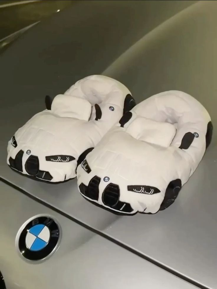 CAR SLIPPERS